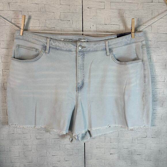 Ava & Viv Pants - Ava & Viv Womens Shorts Cutoff high rise Midi Light Wash Pockets Western Plus Sz